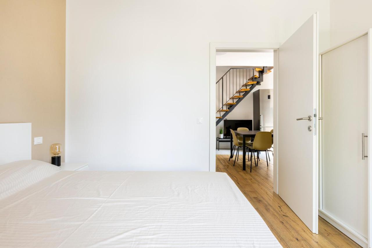 Trendy Aparment With Garage Right By The Lake Sirmione Exterior foto