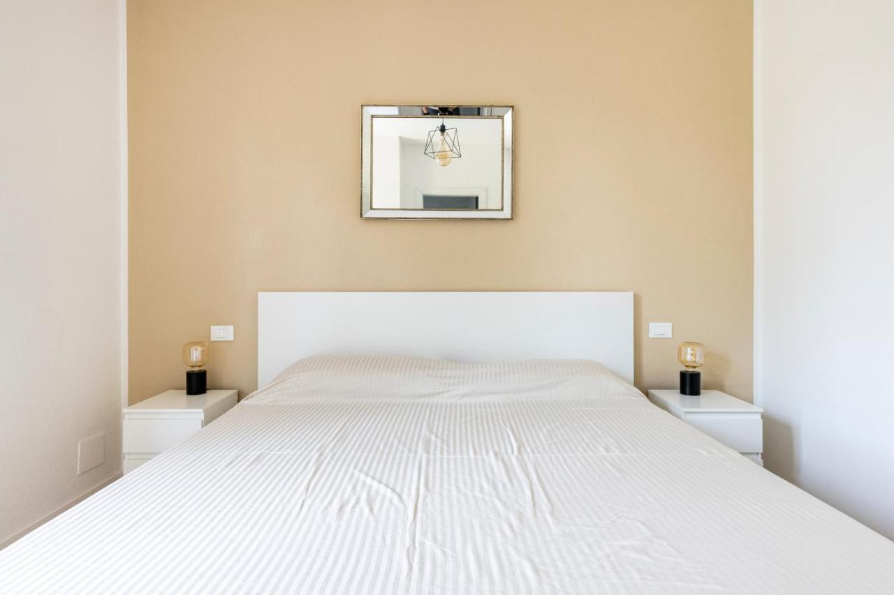 Trendy Aparment With Garage Right By The Lake Sirmione Exterior foto